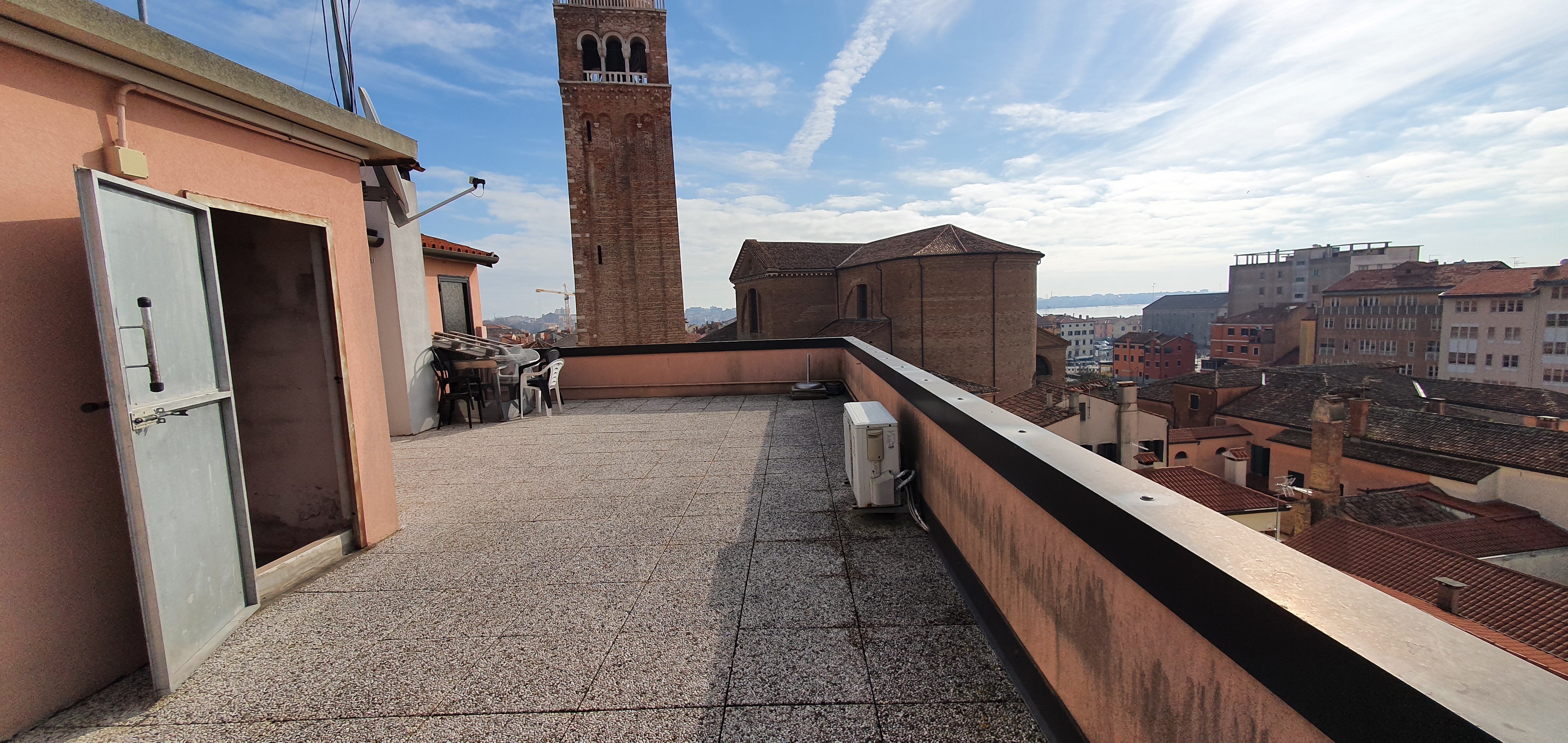 Chioggia – zona Duomo vendesi appartamento con ottima vista